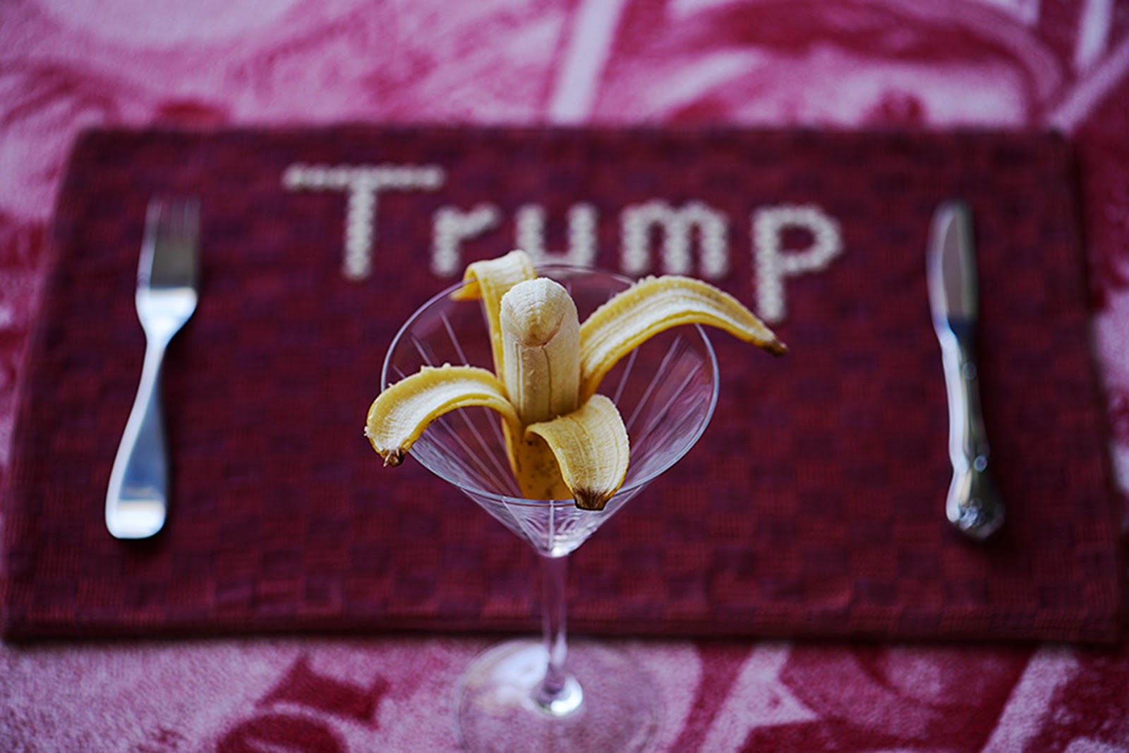 yiyi wan, Banana New Paradise_Trump,2016